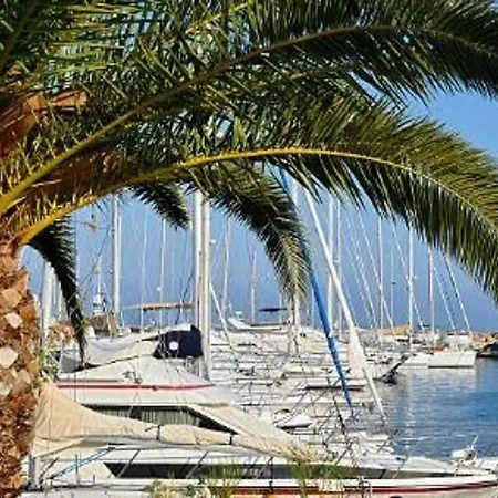 アパート Au Lavandou, Proche Plage, Terrasse, Parking Privatif, 4 Couchages - Fr-1-251-236