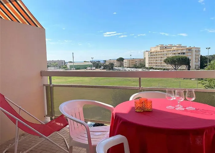 Au Lavandou, Proche Plage, Terrasse, Parking Privatif, 4 Couchages - Fr-1-251-236 Appartamento *